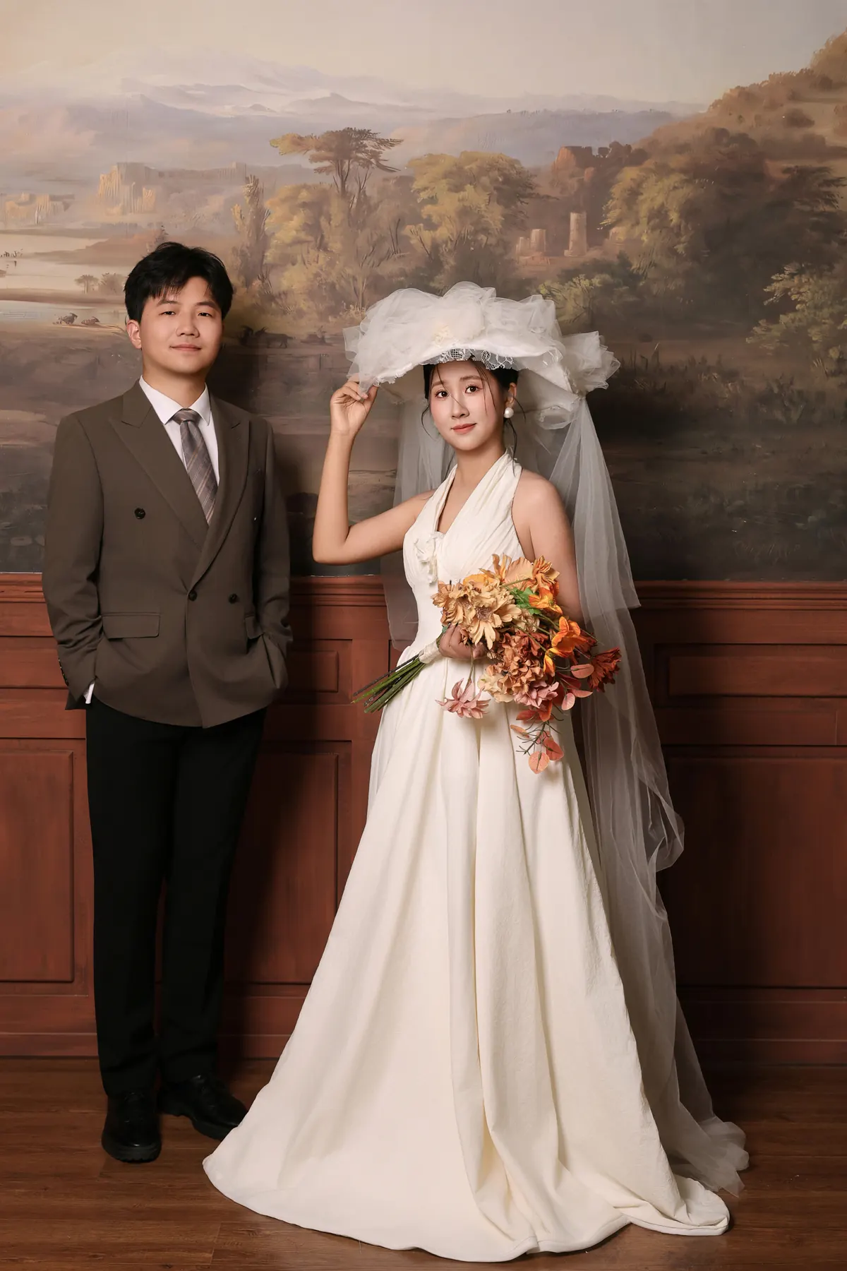 新人暖棕复古婚纱近照